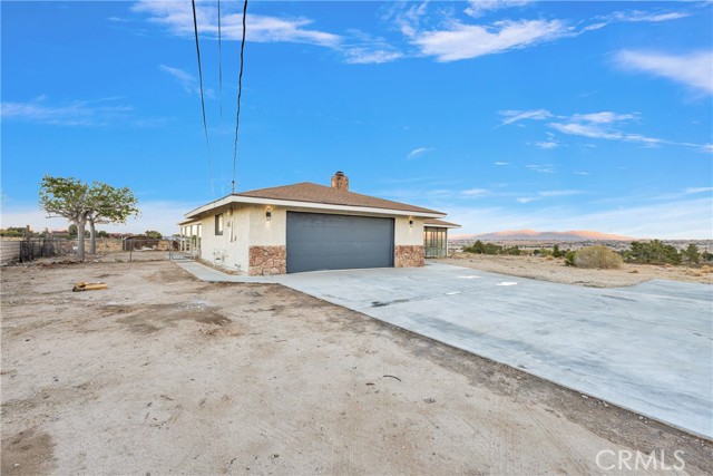 Detail Gallery Image 2 of 56 For 18676 Atlantic St, Hesperia,  CA 92345 - 4 Beds | 3 Baths