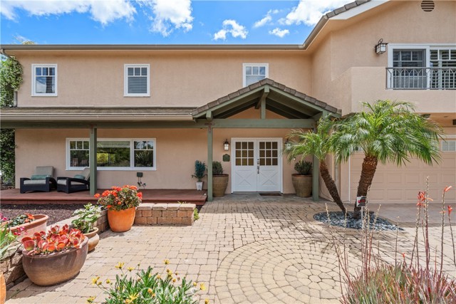 22550 Flamingo Street, Woodland Hills CA: https://media.crmls.org/medias/5ab5d96f-75ba-4d06-9f96-74b945758587.jpg