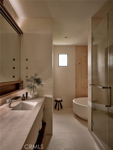 101 N Poinsettia Avenue, Manhattan Beach CA: https://media.crmls.org/medias/5ab618bc-d17c-4261-8fd5-8e5dbbb71f90.jpg