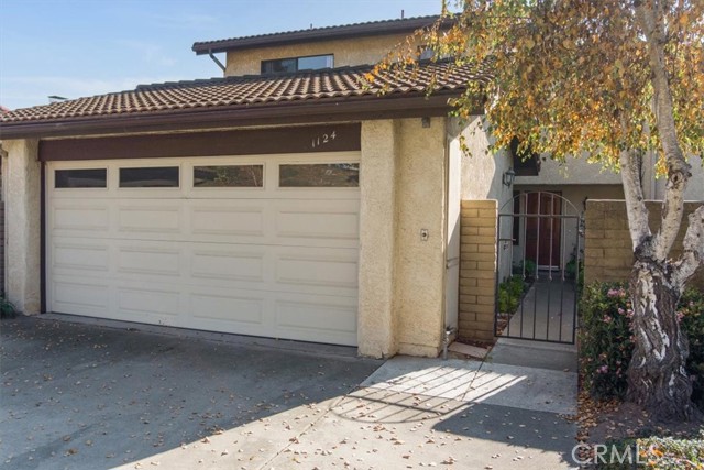 Detail Gallery Image 1 of 32 For 1124 via Mavis, Santa Maria,  CA 93455 - 2 Beds | 2/1 Baths