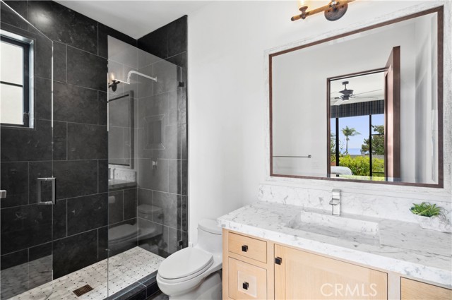 444 De Sola, Corona del Mar CA: https://media.crmls.org/medias/5ab68a55-15df-4910-afcd-4e72c58120a4.jpg