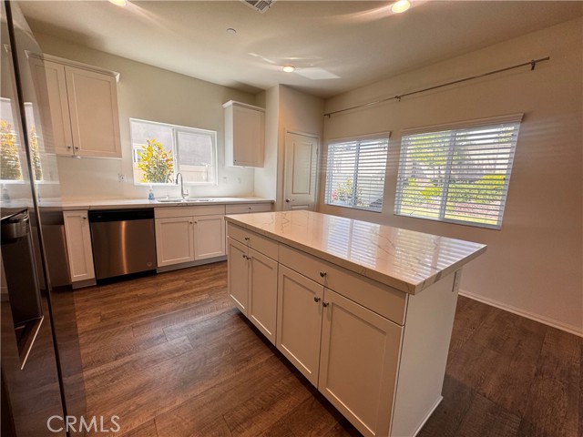 24054 Kerrigan Drive, Menifee CA: https://media.crmls.org/medias/5ab6aad7-42c4-4eb6-ae15-a2695b985f9a.jpg