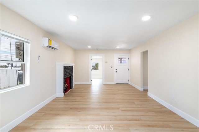 Detail Gallery Image 3 of 33 For 6823 Orange, Highland,  CA 92346 - 5 Beds | 2 Baths