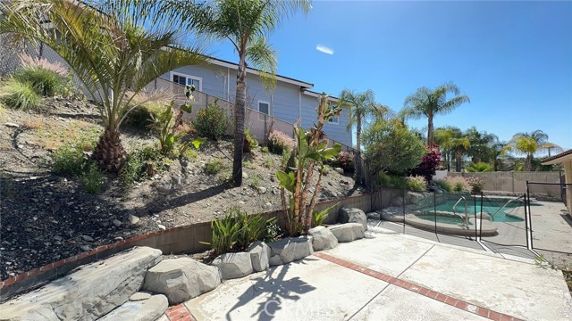Detail Gallery Image 35 of 40 For 22962 Giant Fir Pl, Canyon Lake,  CA 92587 - 3 Beds | 2 Baths