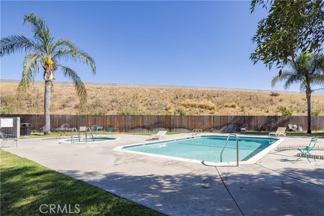 Detail Gallery Image 30 of 38 For 11965 Terra Bella St #8,  Sylmar,  CA 91342 - 4 Beds | 2/1 Baths