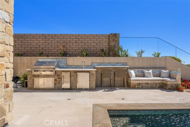 35 Shoreline Drive, Dana Point CA: https://media.crmls.org/medias/5ab86ab9-24c2-4e6d-864d-4fdd67bf3381.jpg