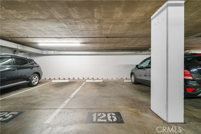 Detail Gallery Image 27 of 32 For 10982 Roebling Avenue #524,  Los Angeles,  CA 90024 - 2 Beds | 1 Baths