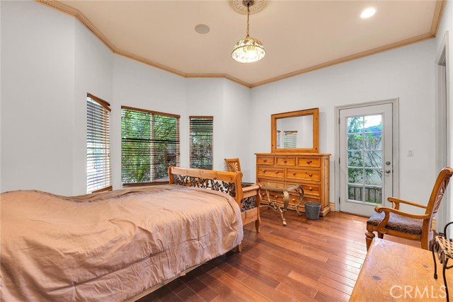 22349 Dolorosa Street, Woodland Hills CA: https://media.crmls.org/medias/5ab9dab1-799a-4de1-afd4-fe9045ca6f1e.jpg