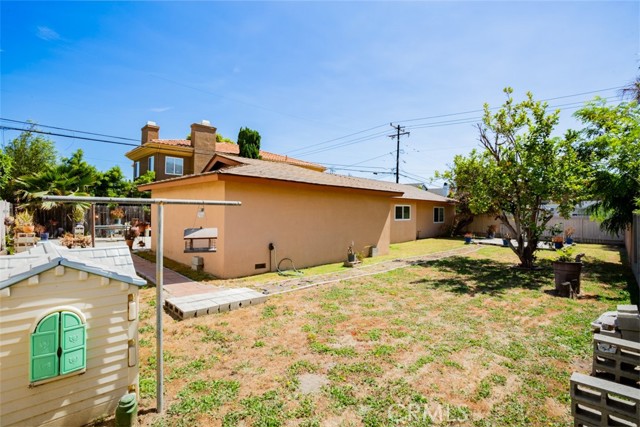 2405 Vail Avenue, Redondo Beach, California 90278, 3 Bedrooms Bedrooms, ,2 BathroomsBathrooms,Residential,Sold,Vail,DW23132215