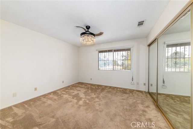 Detail Gallery Image 14 of 33 For 18053 Orange St, Hesperia,  CA 92345 - 5 Beds | 2/1 Baths