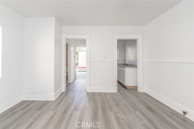 2677 Roseview Avenue, Los Angeles CA: https://media.crmls.org/medias/5aba8f2c-c584-438d-a3b4-7e8995b76f5a.jpg