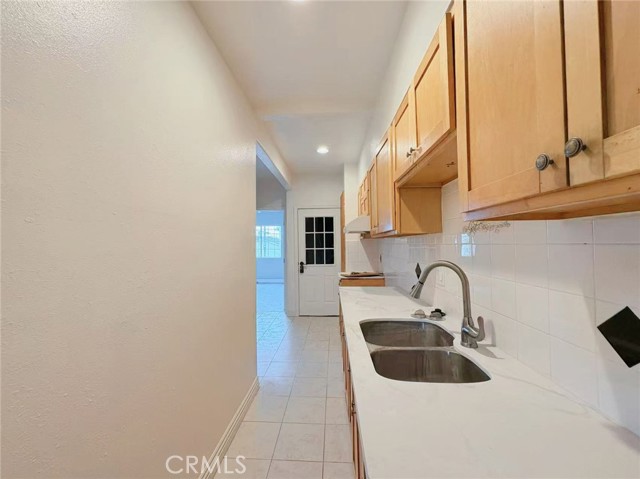 709 Harding Ave, East Los Angeles CA: https://media.crmls.org/medias/5abae814-83e4-48b3-b81b-615542137cfe.jpg