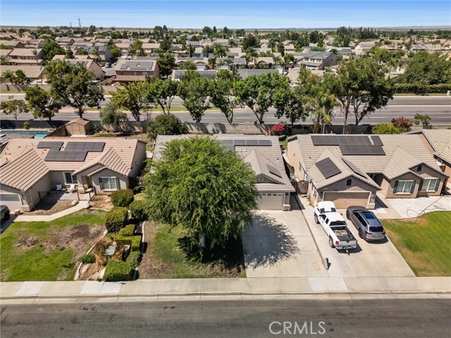 12200 Verdelho Avenue, Bakersfield CA: https://media.crmls.org/medias/5abbafbd-c63d-4717-a403-6646f8e37f1b.jpg