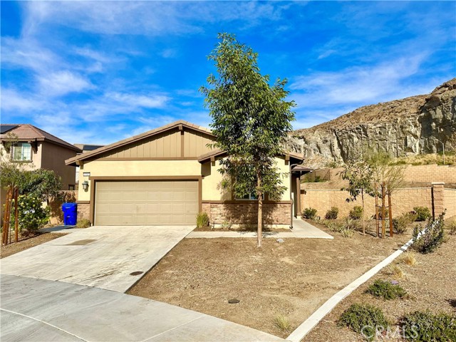 Detail Gallery Image 1 of 16 For 6585 Telluride Way, Jurupa Valley,  CA 92509 - 3 Beds | 2 Baths