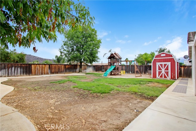 29032 Rolando, Lake Elsinore CA: https://media.crmls.org/medias/5abc810e-2086-4699-b88c-0f05c058327f.jpg