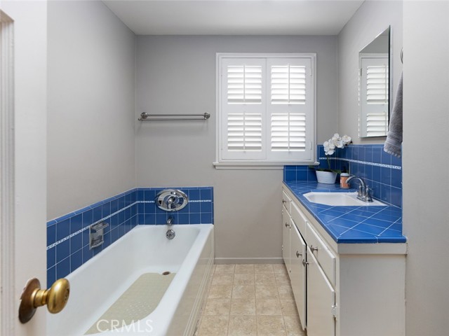 Detail Gallery Image 21 of 46 For 1030 W 19th St, Santa Ana,  CA 92706 - 4 Beds | 3 Baths