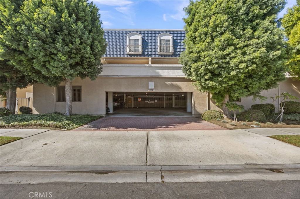 MLS #OC25246955 image #23