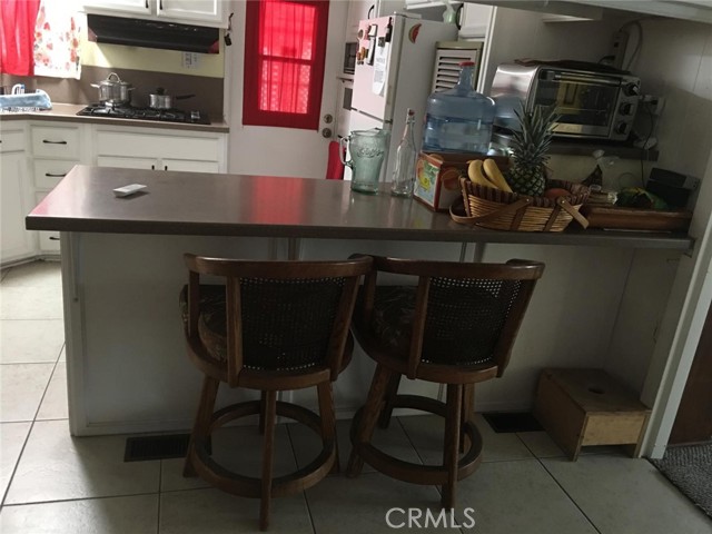 Image 5 of 24 For 1030 Bradbourne Avenue 31