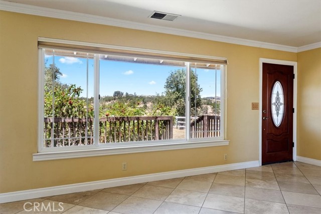 75463 Ranchita Avenue, San Miguel CA: https://media.crmls.org/medias/5ac02376-1dbe-4bdd-a79b-0c226757f458.jpg