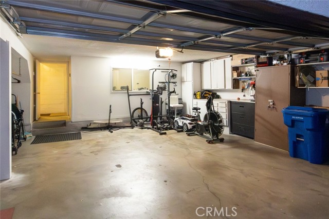 Detail Gallery Image 6 of 30 For 9551 via Ricardo, Burbank,  CA 91504 - 3 Beds | 2/1 Baths