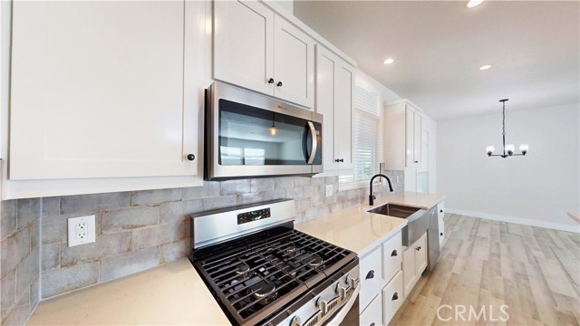 Detail Gallery Image 6 of 25 For 19350 Ward St #57,  Huntington Beach,  CA 92646 - 3 Beds | 2 Baths