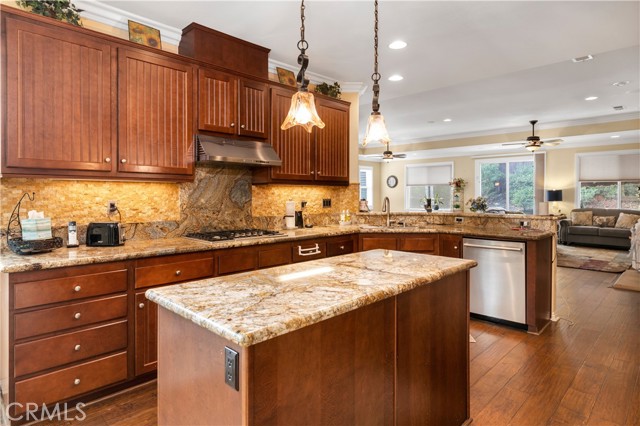 Detail Gallery Image 12 of 54 For 659 Price Dr, Hemet,  CA 92545 - 4 Beds | 3 Baths