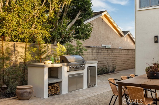 4 Bed Home for Sale in Costa Mesa, California