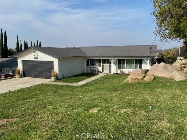 181 East St, Norco, CA 92860