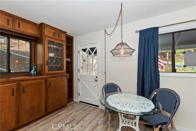 Detail Gallery Image 12 of 32 For 23677 Hillside Dr, Crestline,  CA 92325 - 1 Beds | 1 Baths