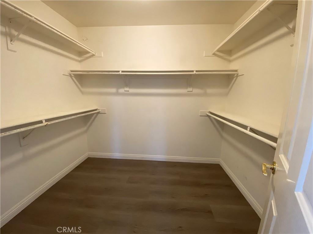 https://media.crmls.org/medias/5ac5096c-9c96-49c5-9f96-dbf372494ec1.jpg?preset=X-Large
