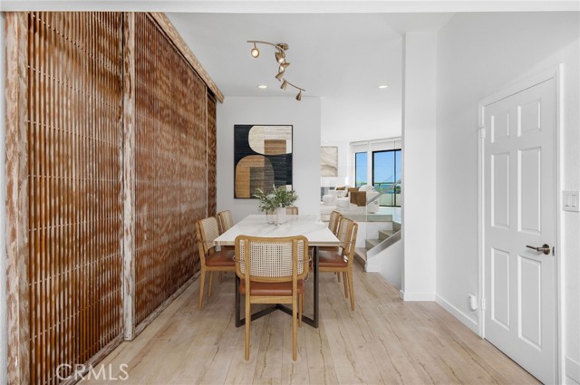 Detail Gallery Image 18 of 59 For 469 26th Street, Manhattan Beach,  CA 90266 - 4 Beds | 2/1 Baths