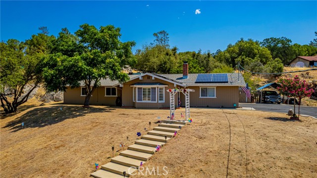 Detail Gallery Image 1 of 1 For 29733 Deer Trail Ln, Coarsegold,  CA 93614 - 3 Beds | 2 Baths