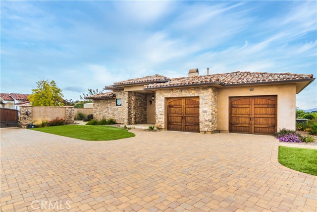 1620 Luse Tank Road, Topanga CA: https://media.crmls.org/medias/5ac5f7e0-afca-4a8e-bfec-4a382a95cd84.jpg
