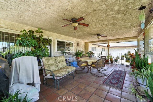 11702 Lakewood Boulevard, Downey CA: https://media.crmls.org/medias/5ac6186f-3489-43be-a72c-2e6c8c85c375.jpg