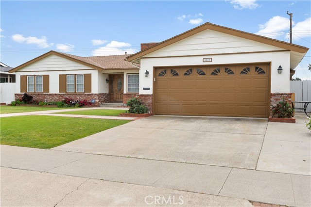 Detail Gallery Image 2 of 25 For 1040 E Del Mar, Orange,  CA 92865 - 4 Beds | 2 Baths