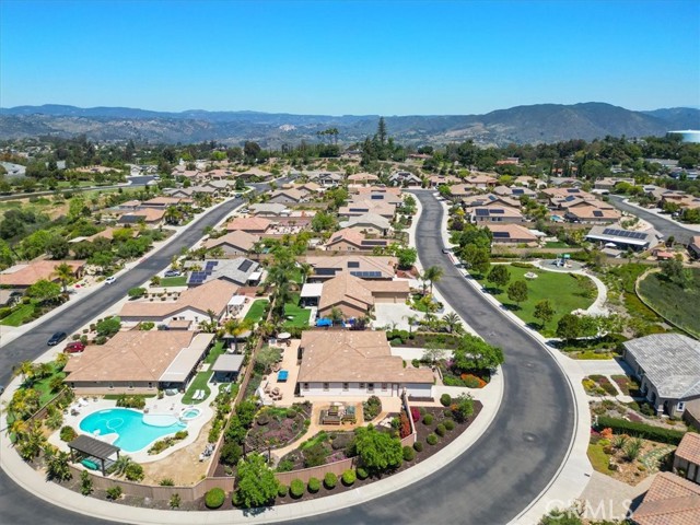 Detail Gallery Image 8 of 56 For 287 Tom Mcguinness Jr. Cir, Fallbrook,  CA 92028 - 4 Beds | 2/1 Baths