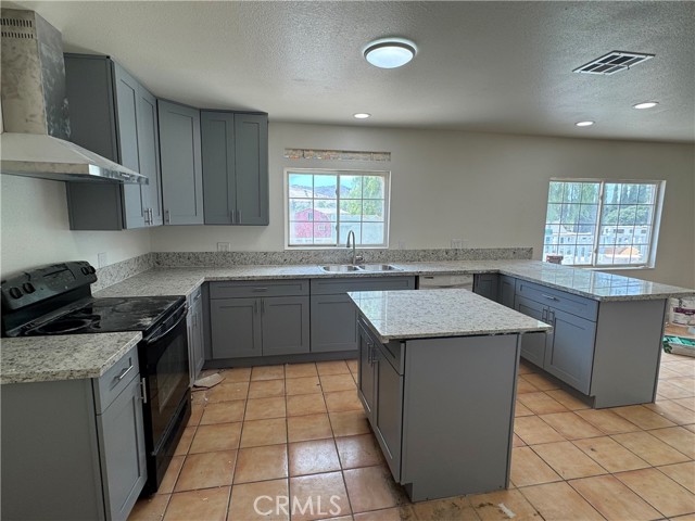 Detail Gallery Image 8 of 24 For 6475 Stover, Riverside,  CA 92505 - 4 Beds | 2 Baths