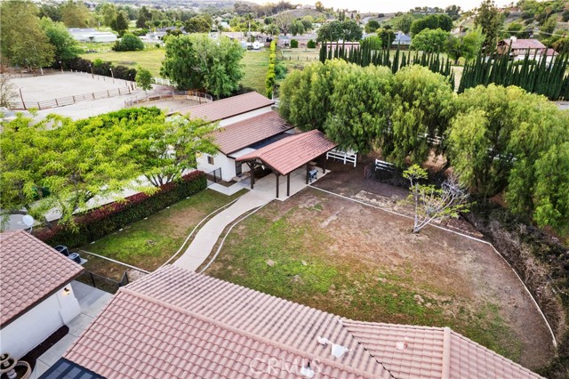 9394 Gum Tree Drive, Corona CA: https://media.crmls.org/medias/5ac697da-7ab5-4981-94b2-28e0475e2af4.jpg