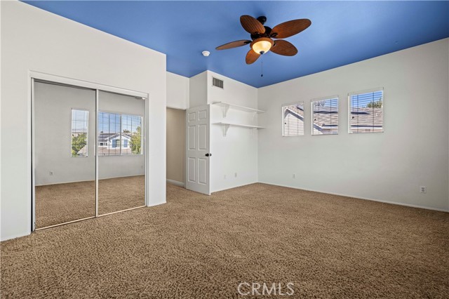 23664 Clearidge Drive, Valencia CA: https://media.crmls.org/medias/5ac6b50b-99a7-4146-b2d2-a45c0811b1b5.jpg