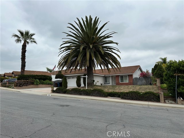 18820 Sutter Creek Drive, Walnut CA: https://media.crmls.org/medias/5ac6d184-39fc-41af-b4a7-4b06835e84c0.jpg