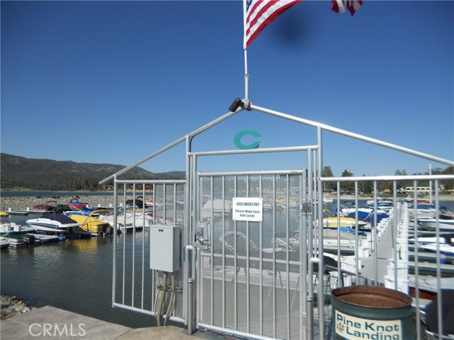 Detail Gallery Image 6 of 6 For 400 Pine Knot # C-55, Big Bear Lake,  CA 92315 - – Beds | – Baths