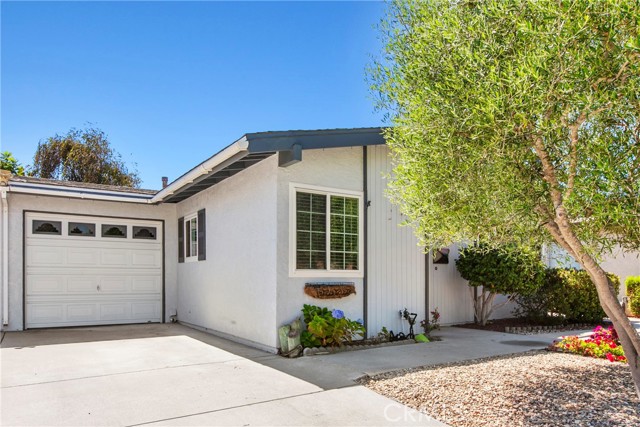 160 Jennifer Court, Grover Beach CA: https://media.crmls.org/medias/5ac8134c-9275-48a3-b40e-f50c54c0eab1.jpg