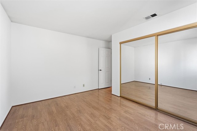 Detail Gallery Image 22 of 23 For 2113 Marshallfield Ln #B,  Redondo Beach,  CA 90278 - 4 Beds | 2/1 Baths