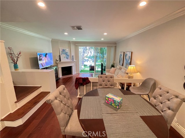 249 Pineview, Irvine CA: https://media.crmls.org/medias/5ac907da-cf66-4adc-b1ac-383c8da90d54.jpg