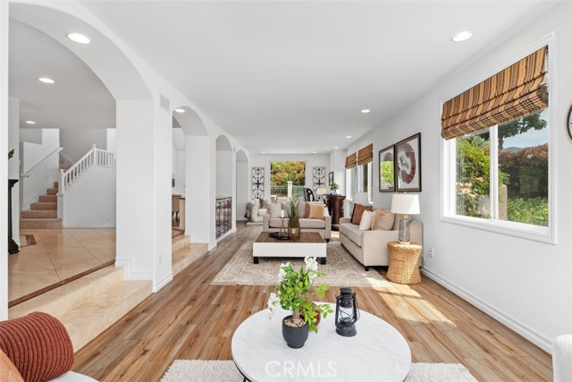 Detail Gallery Image 12 of 66 For 16 Mariposa, Rancho Santa Margarita,  CA 92679 - 5 Beds | 3/1 Baths