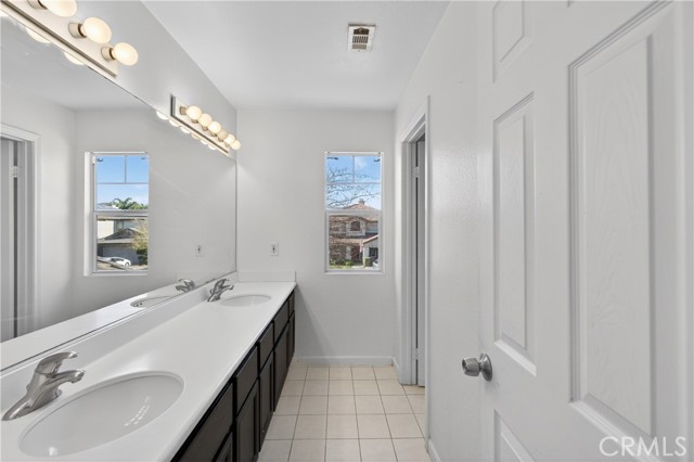 Detail Gallery Image 35 of 45 For 28504 Old Coach Ct Ct, Saugus,  CA 91390 - 5 Beds | 3 Baths