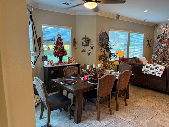 30610 Early Round Drive, Canyon Lake CA: https://media.crmls.org/medias/5acaabcb-80a7-4cb0-8ebb-aca921102d88.jpg