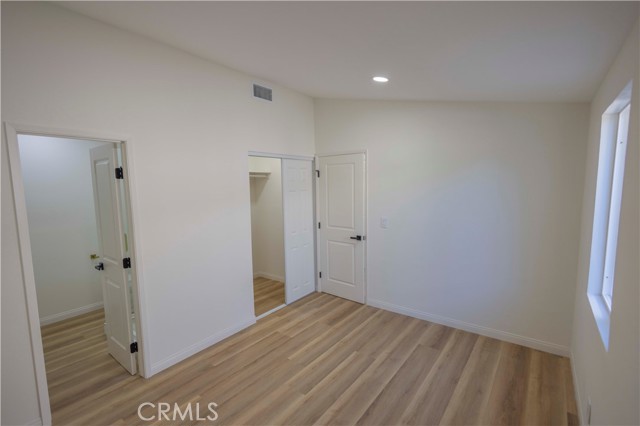 Detail Gallery Image 15 of 48 For 2122 W 10th St, Santa Ana,  CA 92703 - – Beds | – Baths