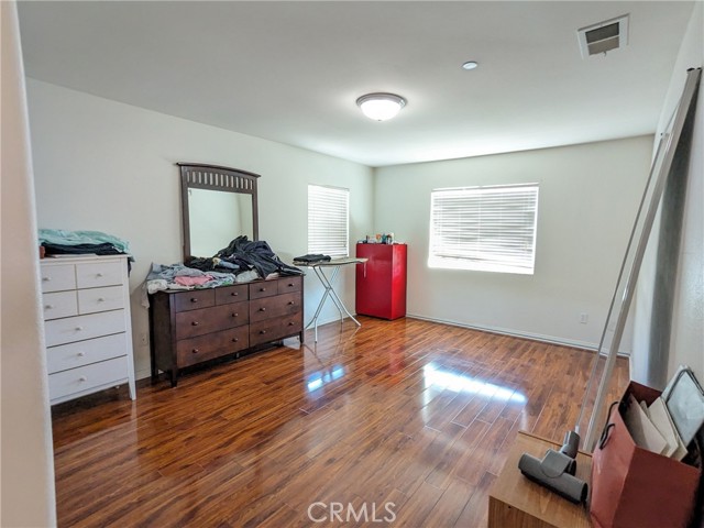 Detail Gallery Image 11 of 15 For 15721 Cobalt St #113,  Sylmar,  CA 91342 - 3 Beds | 2/1 Baths