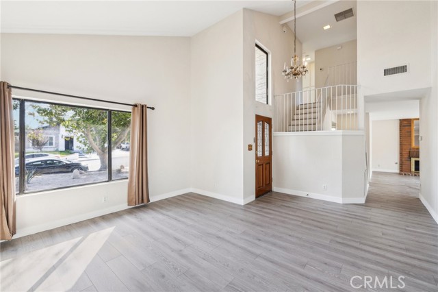 Detail Gallery Image 12 of 51 For 36647 Apache Plume Dr, Palmdale,  CA 93550 - 3 Beds | 2/1 Baths